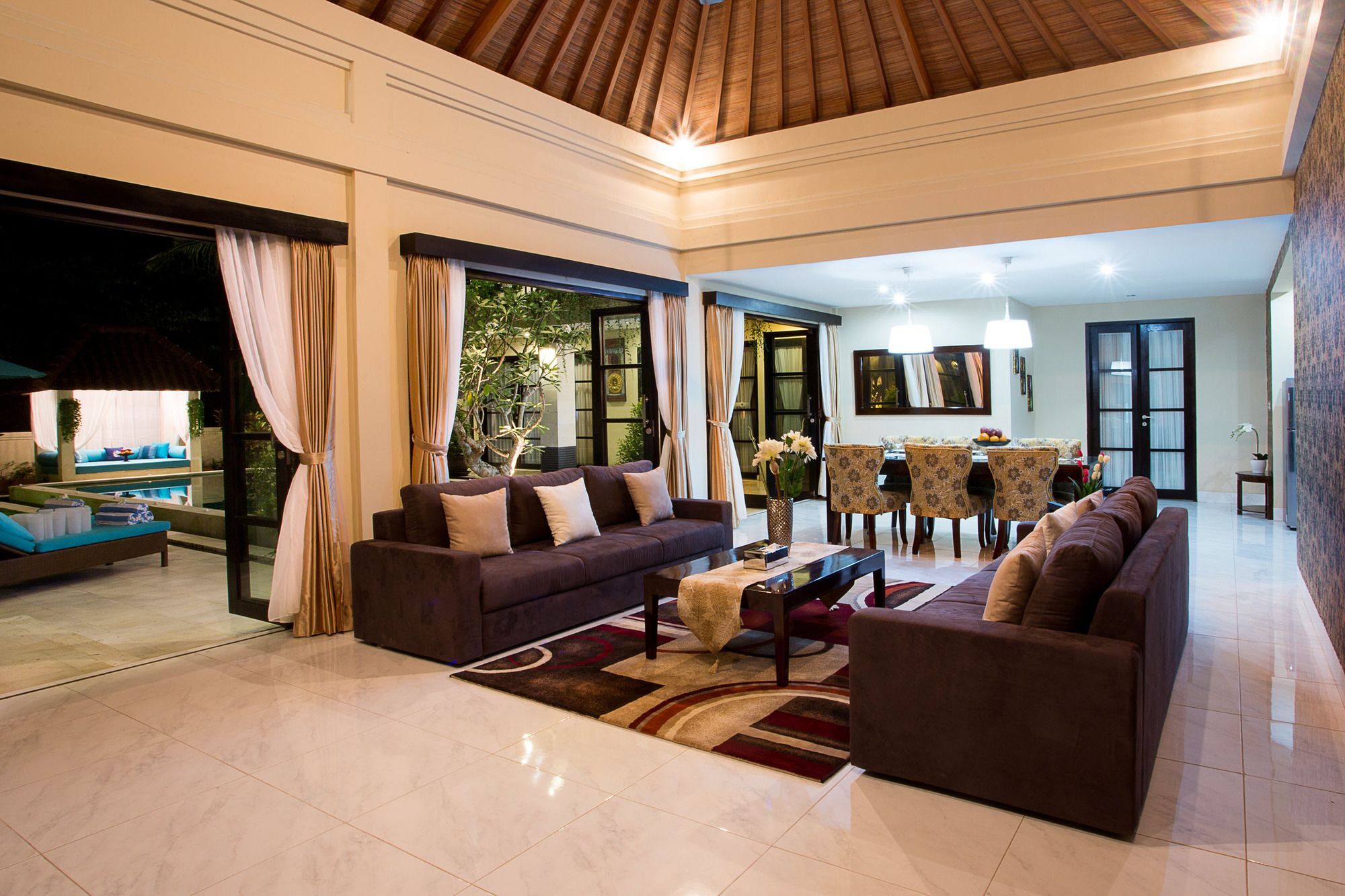 Cometa Villa