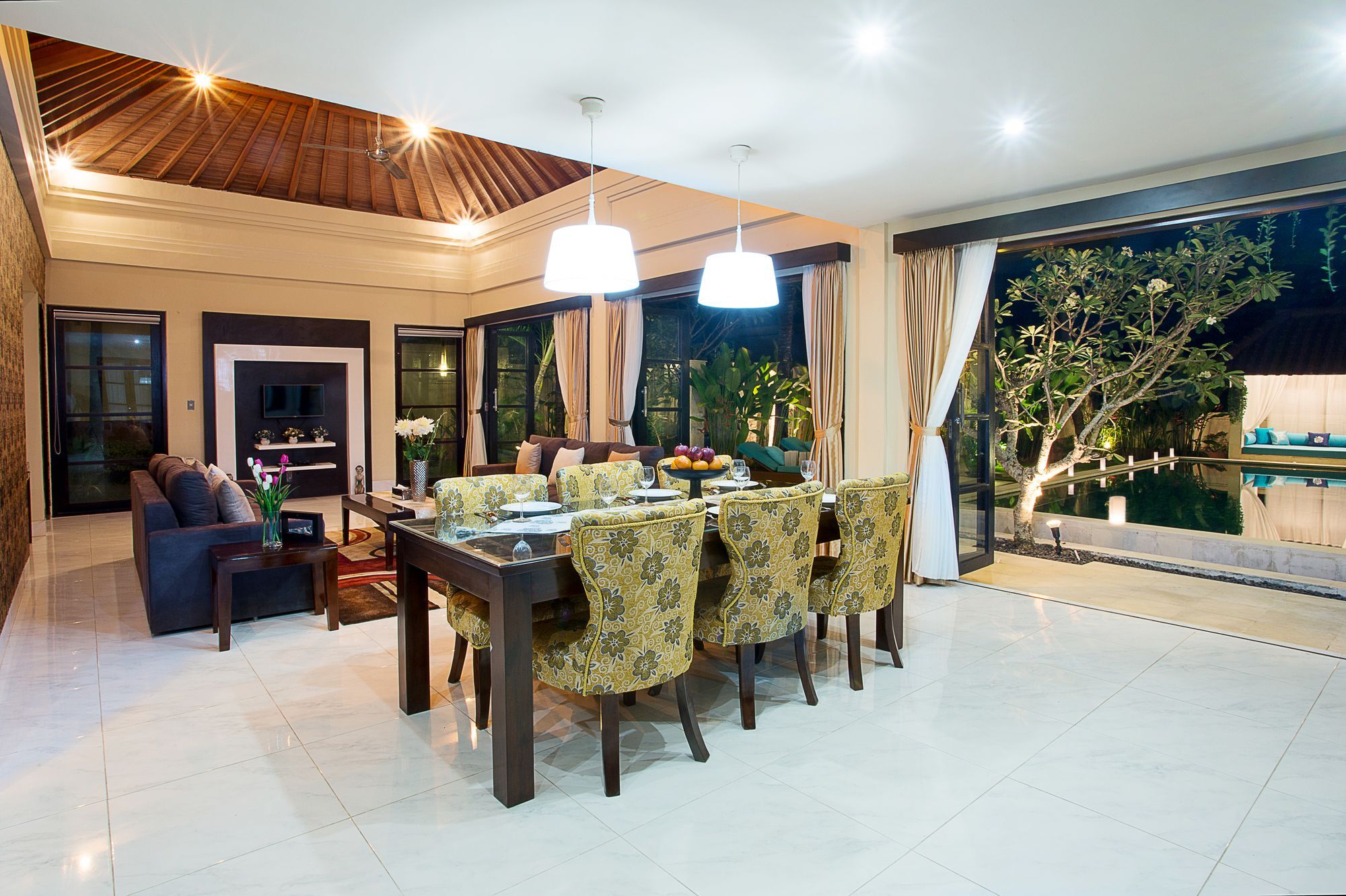 Cometa Villa